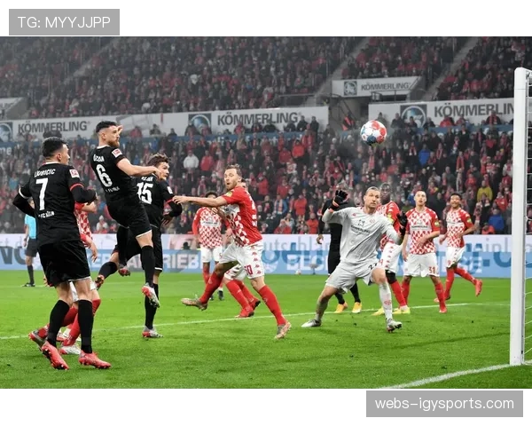 法兰克福vs弗赖堡赛前发布会,主帅确认多名主力复出 法兰克福vs弗赖堡赛前发布会,主帅确认多名主力复出